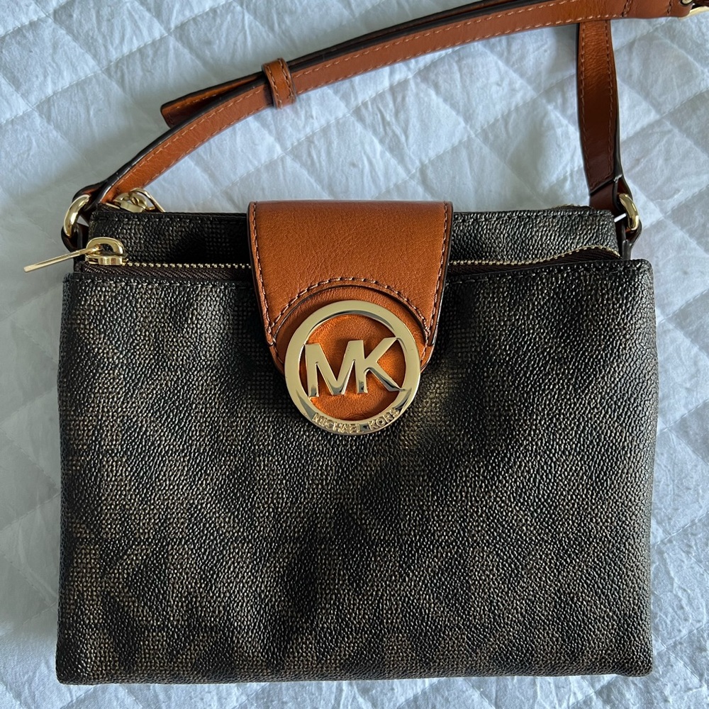Michael Kors Fulton Small Saffiano Brown Leather Crossbody
